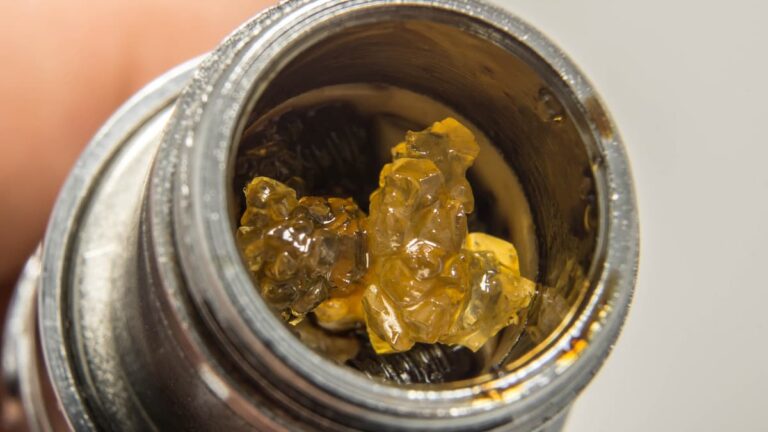 What Are THCa Diamonds & Where Do You Buy Them?